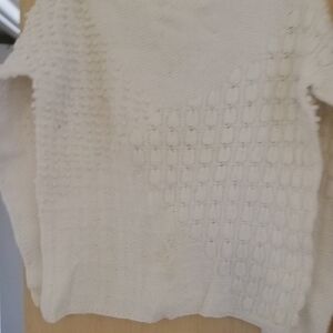 Elegant Cream Women's Sweater - Crew Neck